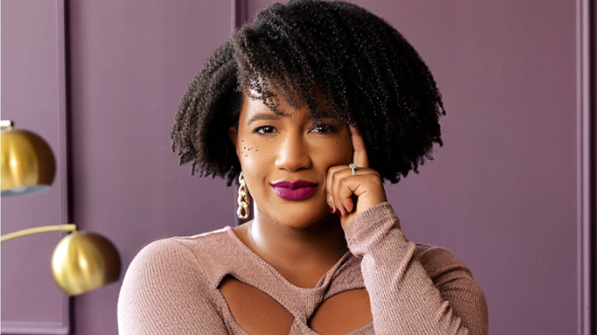 CurlMix Is On The Verge Of Closing Down As Its Co-Founder Kim Lewis Turns To Community For Protection